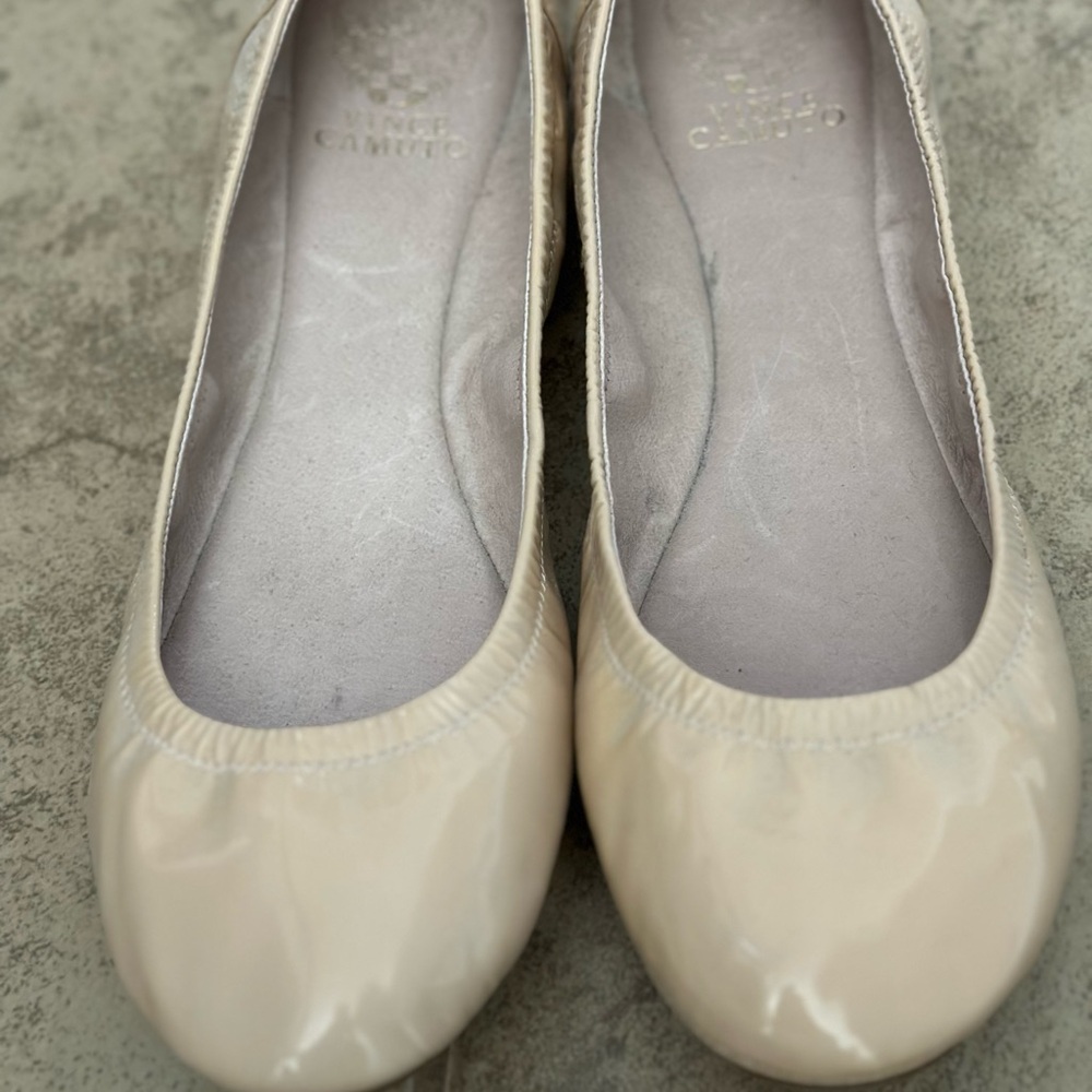 Vince Camuto ballet flats